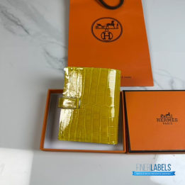 QC Hermès Bearn Compact wallet crafted in a glossy yellow (such as Jaune Ambre or Mimosa) alligator leather