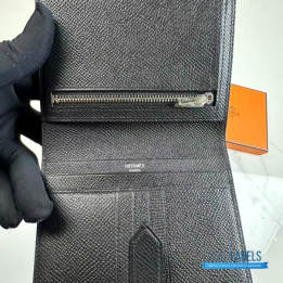 QC Hermès Béarn Compact Wallet in black