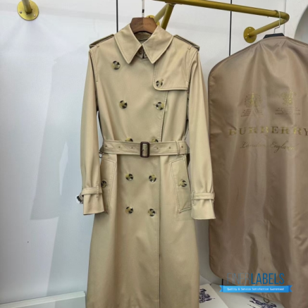 Burberry Mid-Length Kensington Heritage Trench Coat