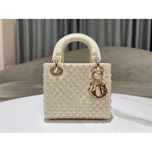 TCO10 CD Lady Dior 17 Mini 53